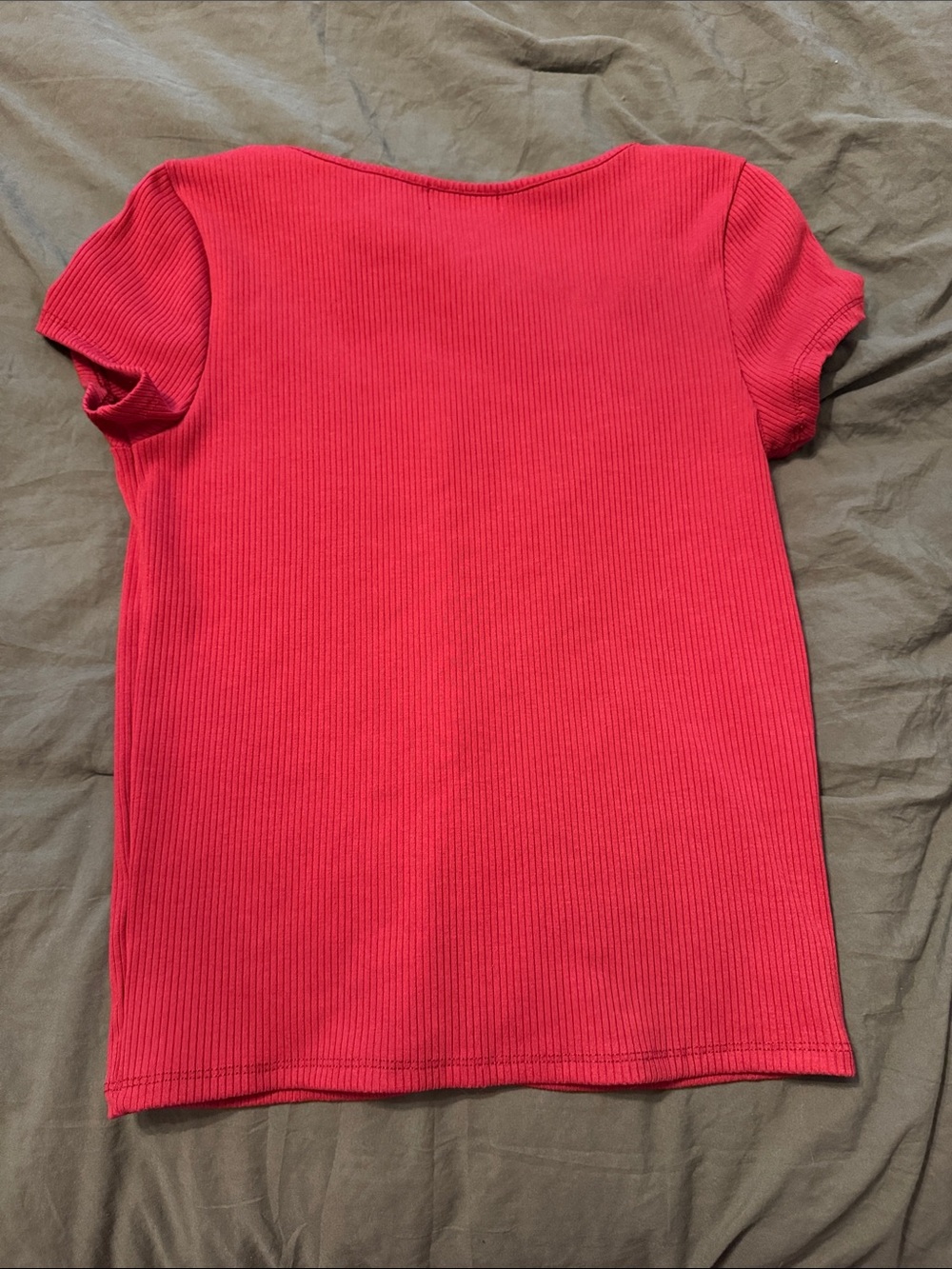 Short Sleeve Ribbed Button-Front Top - Red - Picture 2 of 3